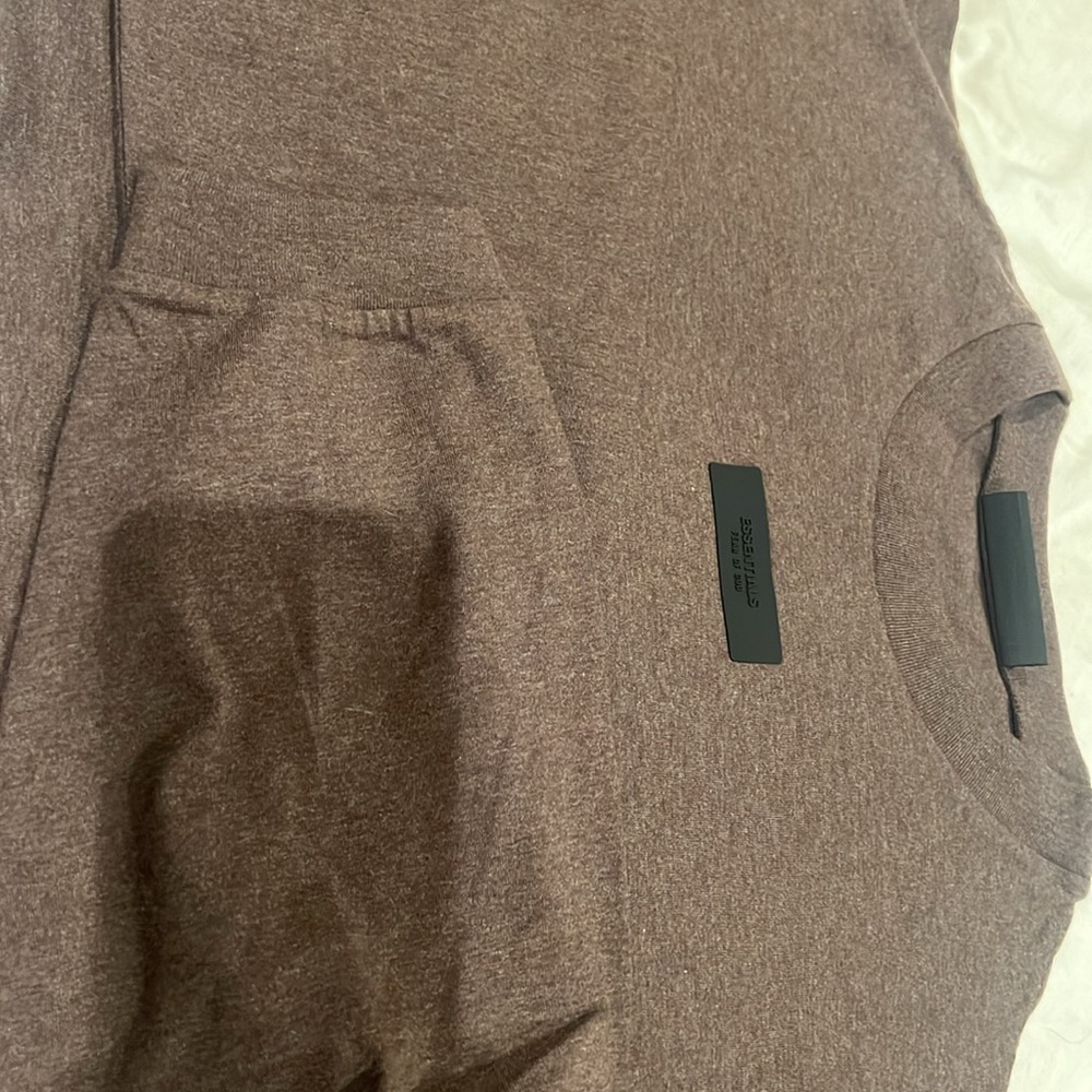 Essentials long sleeve - Picture 5 of 5